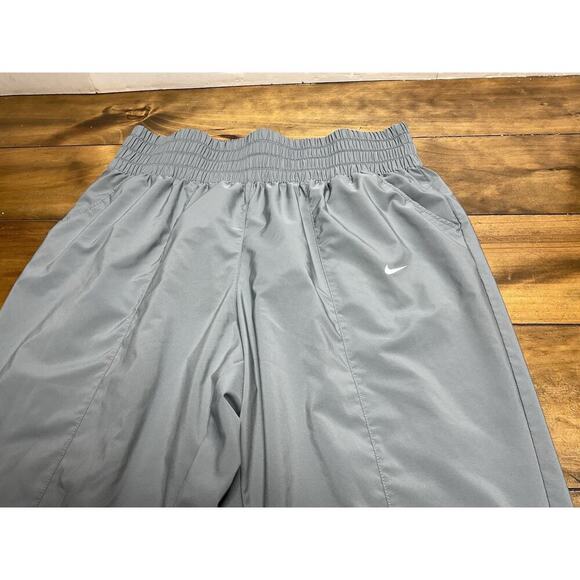 Nike Women’s Dri-FIT One Ultra High-Waisted Pants Size 1X Smoke Gray - Picture 3 of 12